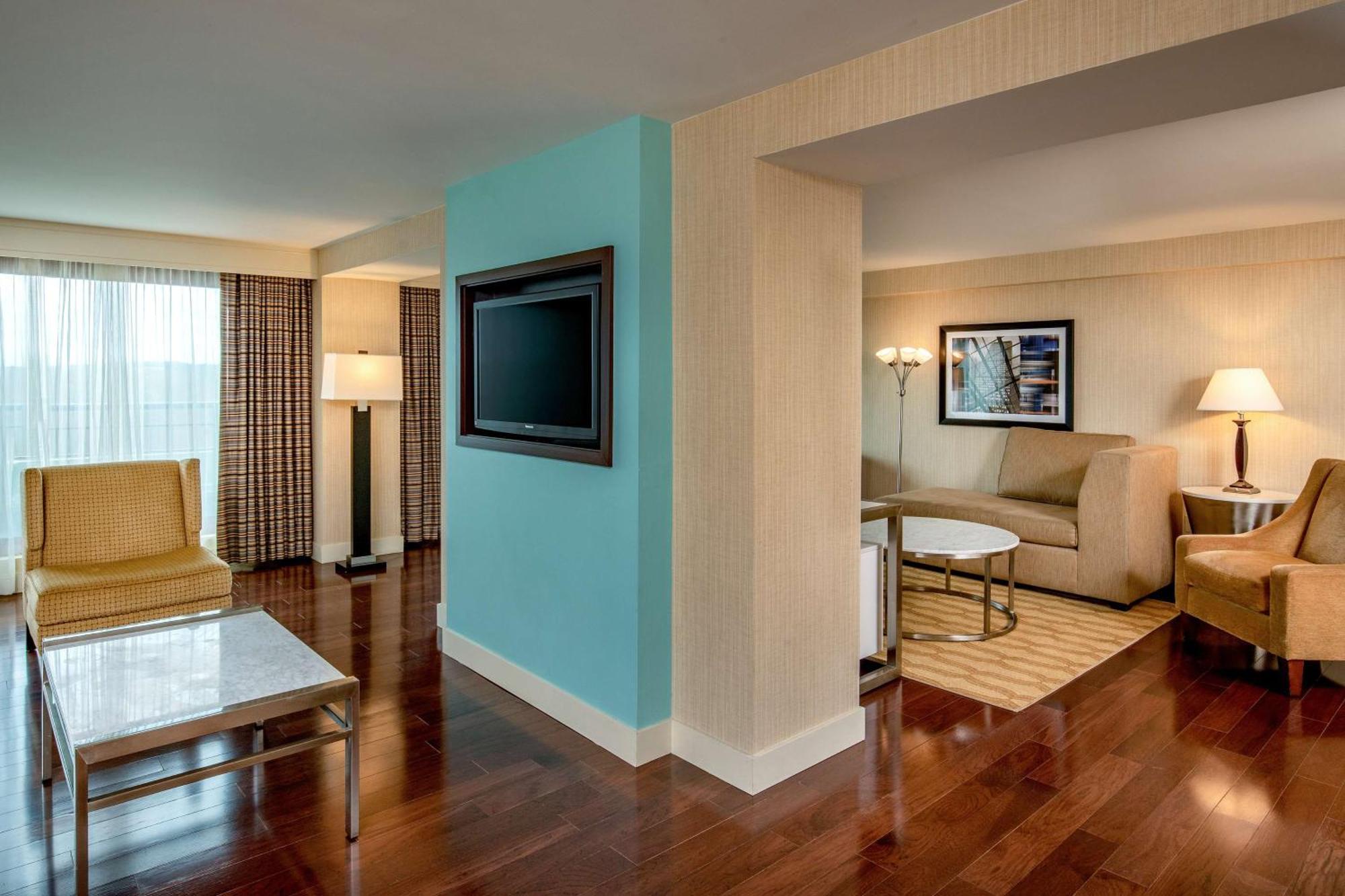 Embassy Suites By Hilton Boston Уолтем Экстерьер фото